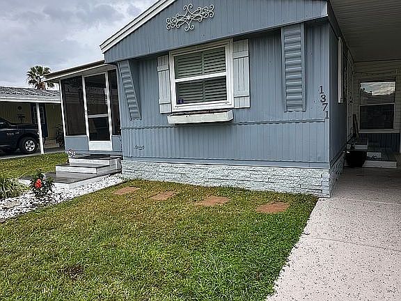 2nd image of 1925 Harden Blvd Lot 60
