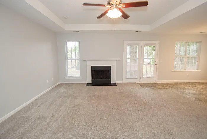 213 Turning Leaf Dr — Photo 3