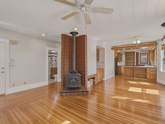 5th image of 45-47 Chestnut St #3