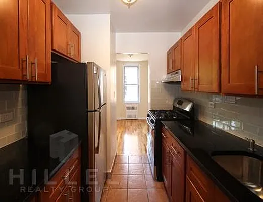 Rented by Hillel Realty Group | media 1