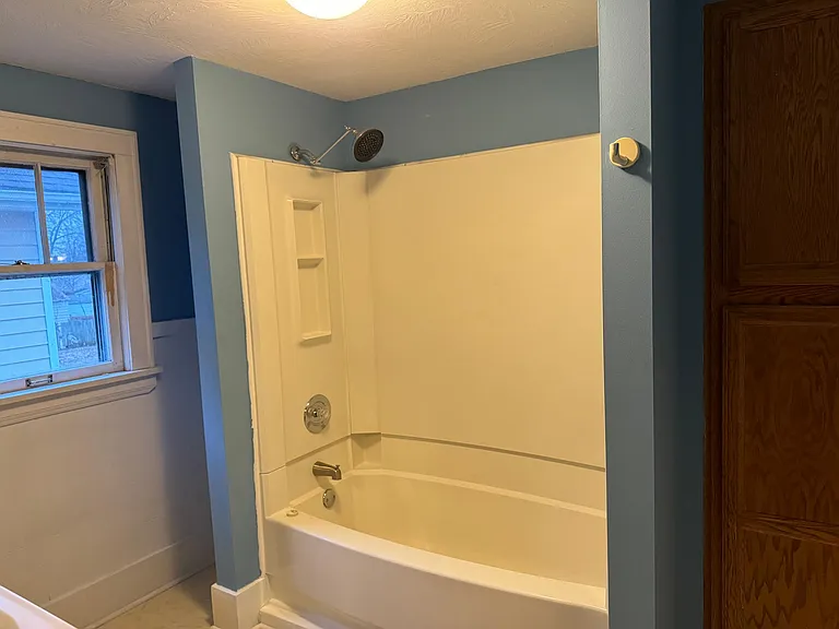 1130 Herberich Ave — Photo 10