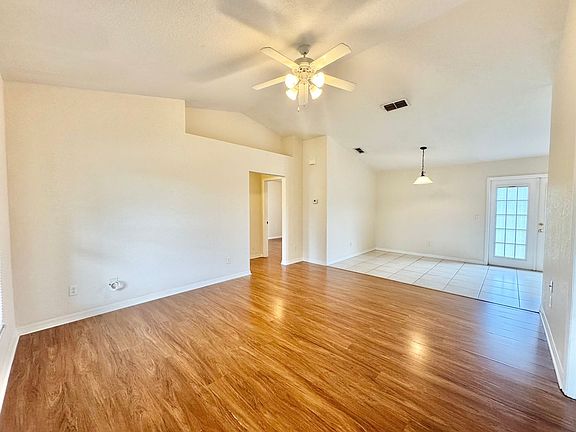 2nd image of 472 Lake Eloise Pointe Blvd