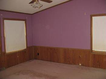 4th image of 75 Whitney Dr