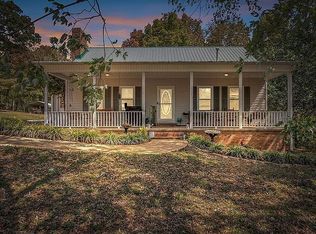 283 Denton Ln, Linden, TN 37096