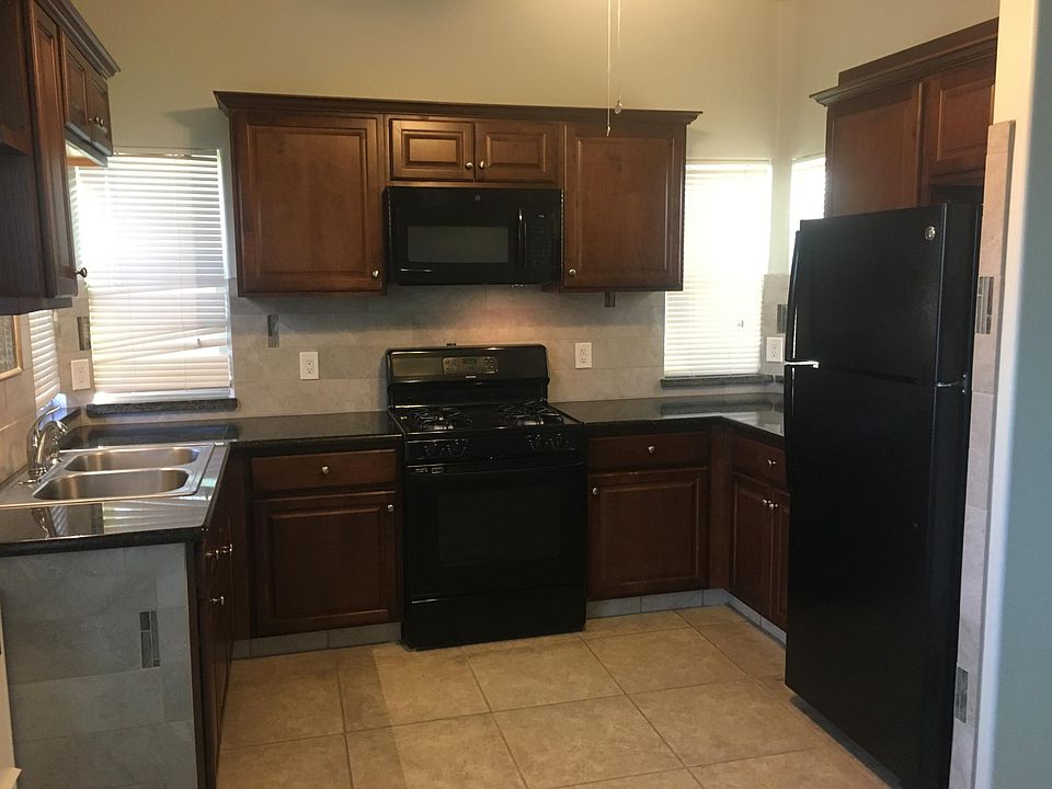 1st image of 2783 K St APT 3
