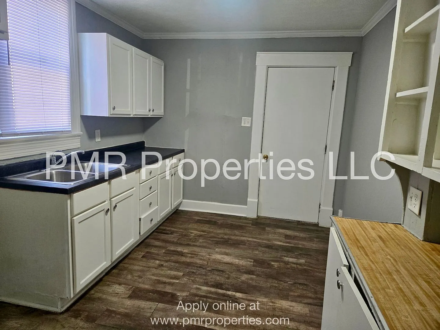 3 Bedrooms / 1 Bathroom House — Photo 2