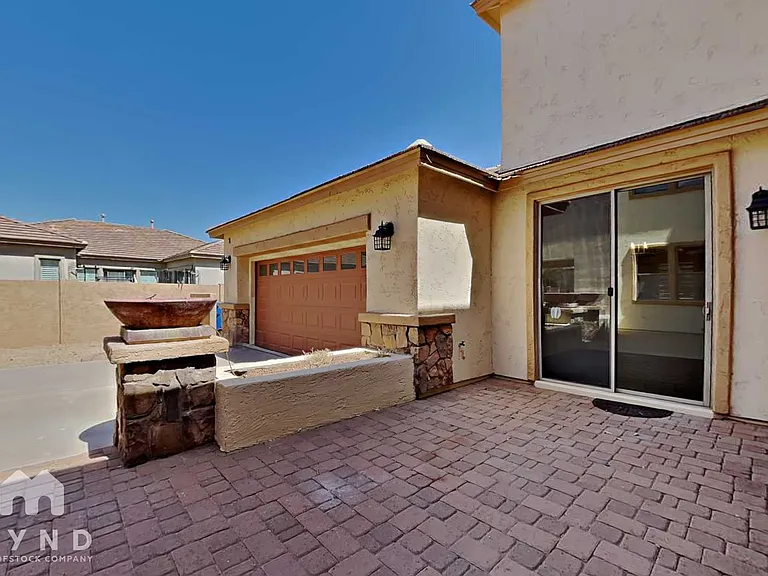 2433 W Horsetail Trl — Photo 32