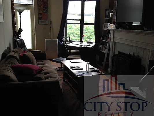 Rented by City Stop Realty | media 12