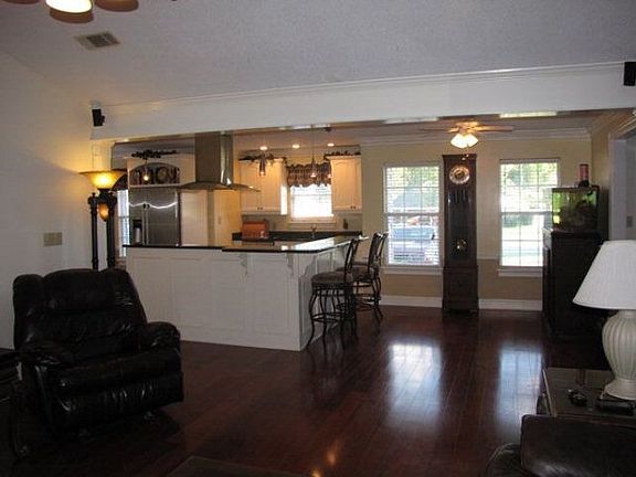 5th image of 136 Apalachee Dr