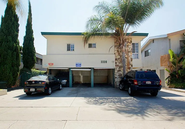 Lido Apartments - 3339 Mentone Avenue — Photo 3