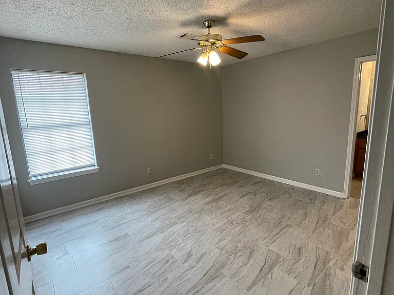 22-01 Blair Rd — Photo 14