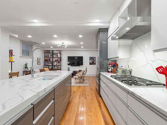 2nd image of 1762 Beacon St #1