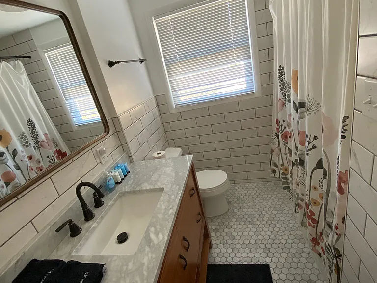 1801 University Ave — Photo 34