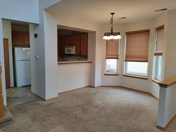 Dining area and breakfast bar