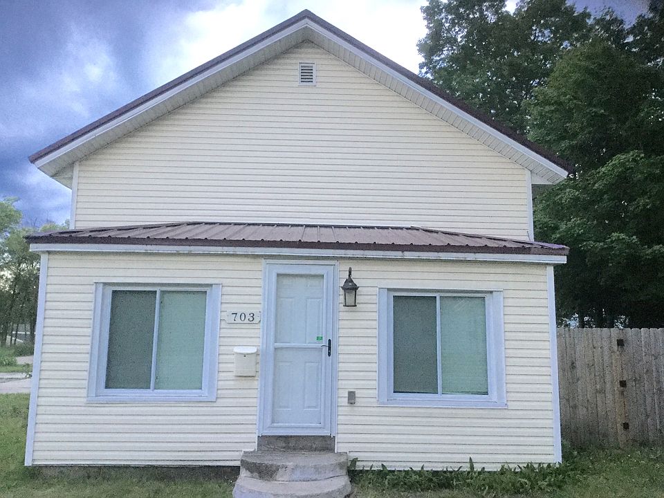 1st image of 703 N 4th Ave