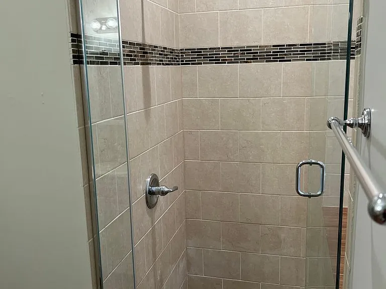 1753 W Augusta Blvd — Photo 15