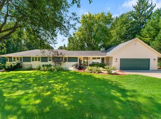 18931 W Greenfield Ave, New Berlin, WI 53146