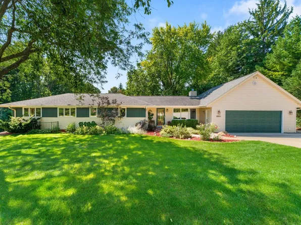 18931 West Greenfield AVENUE, New Berlin, WI 53146