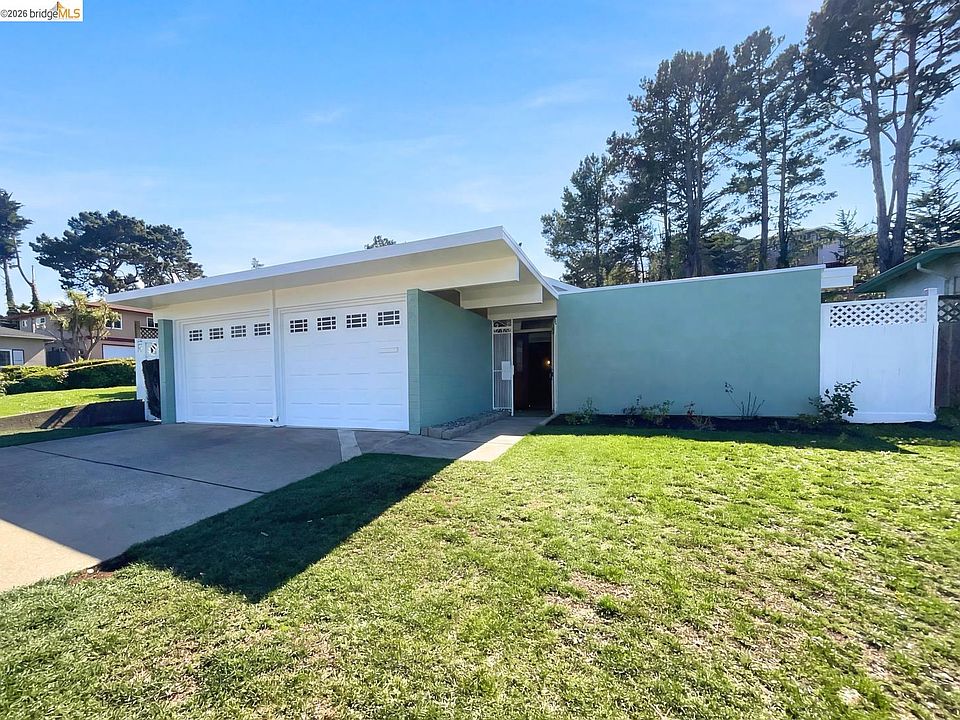 1st image of 2361 Oakmont Dr