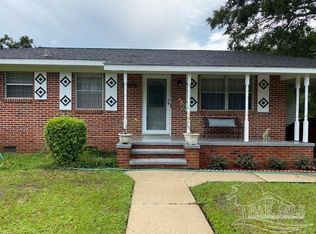 8700 Redwing Dr, Pensacola, FL 32534