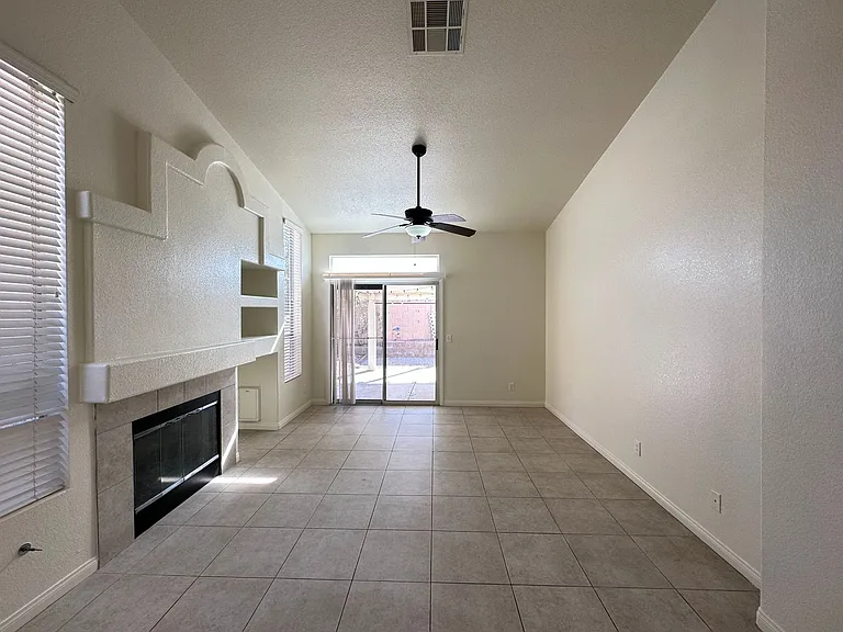 7629 Rockfield Dr — Photo 5