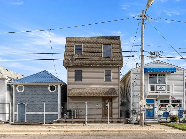9 Walnut St — Photo 47