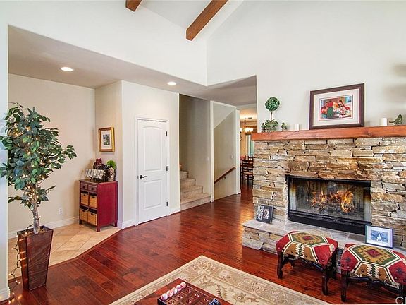 4th image of 460 Clearwater Ln