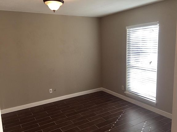 4th image of 4905 Ashlock Dr