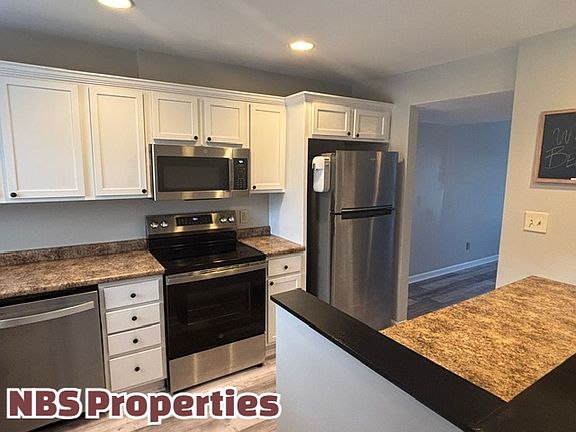 4th image of 6523 Deane Hill Dr #14-1