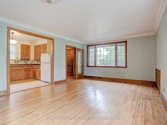 2nd image of 460 Main St