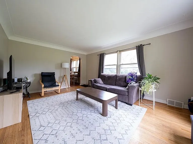 5817 Blaisdell Ave #5817 — Photo 2