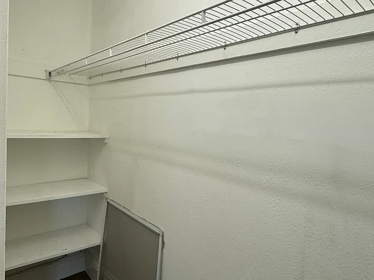 226 Newbury St #4R — Photo 6