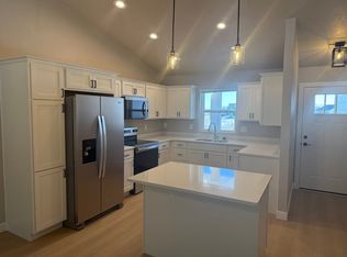 2625 / 2627 Lawerence Lane, Neenah, WI 54956