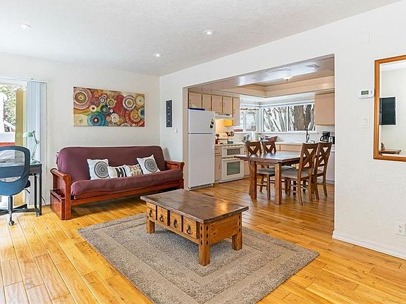 2nd image of 870 Southwood Blvd #1