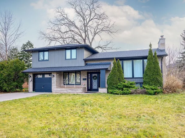 5132 Cherryhill Cres, Burlington, ON L7L 4C2