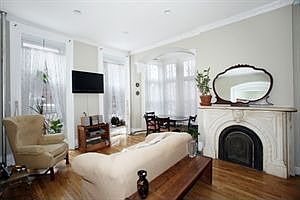 2nd image of 73 Willoughby Ave