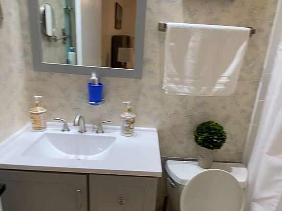 5th image of 12239 Mallory Dr #1/2
