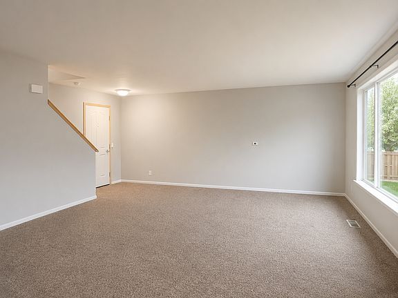 5th image of 120 Glennwood Pl SE