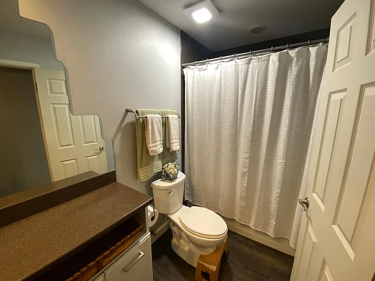 605 E La Jolla Dr — Photo 17