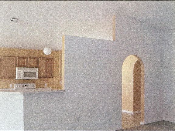 5th image of 2023 Elmhurst Ln