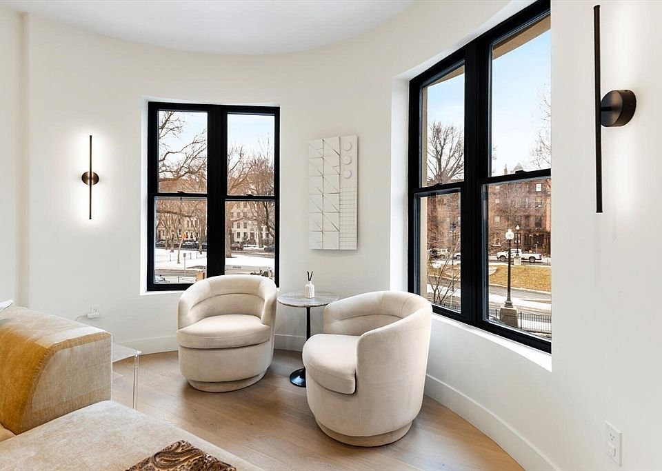 1st image of 382 Commonwealth Ave APT 24
