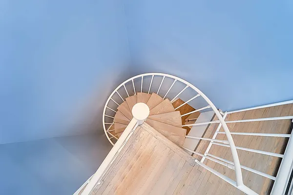 Sold by Compass | media 17