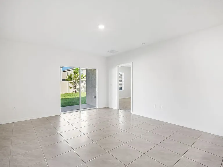 35694 Sunflower Hill Dr — Photo 13