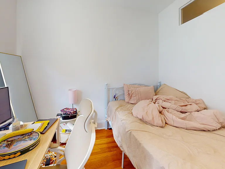 163 W 17th St #4J — Photo 7