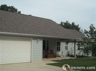 7900 N Wagon Trail Rd, Columbia, MO 65202