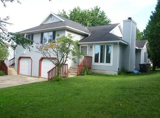 7203 Tempe Dr, Madison, WI 53719