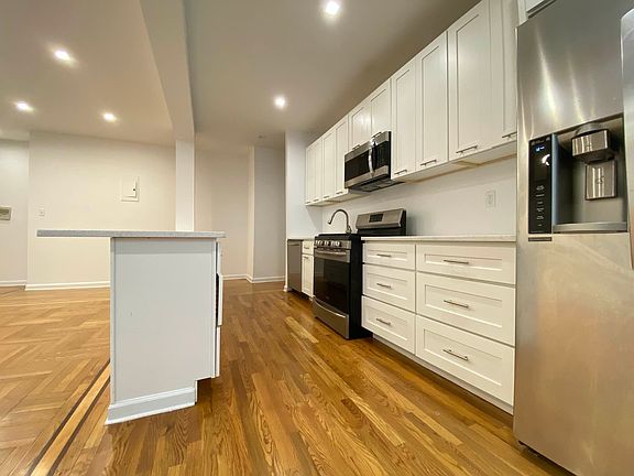 3rd image of 97 Brooklyn Ave #1F