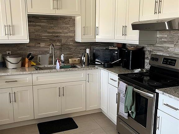 2nd image of 3002 Church St #2