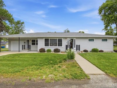 1920 Cypress St, Highland, IL, 62249