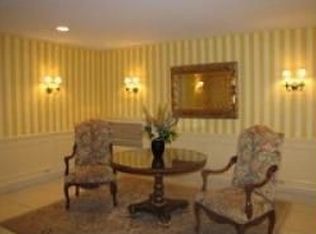 10 E 89th St, New York, NY 10128